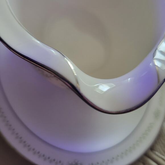 Noritake Ivory China Pattern Lexine 7007 Gravy Boat Great Condition - Picture 6 of 10
